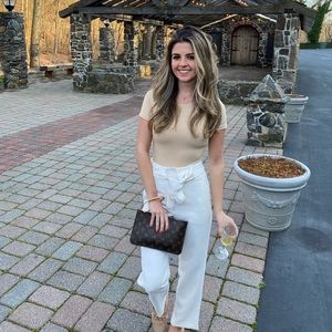 Meet your Posher, Emily